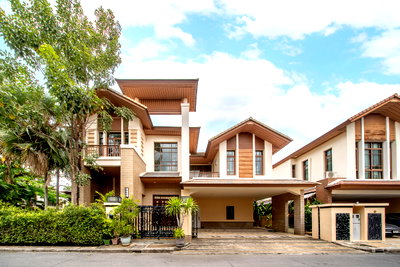 บ้านเดี่ยวให้เช่า : 🏡✨ ให้เช่าบ้านเดี่ยว Super Luxury ทำเล Prime – แสนสิริ สุขุมวิท 67  