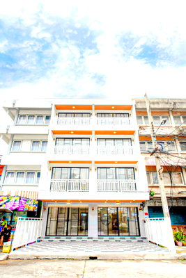 Shophouses for sale Bangkok : CB065, Home Office for sale 4 Br, Happyland Sai 1-Nawamin.