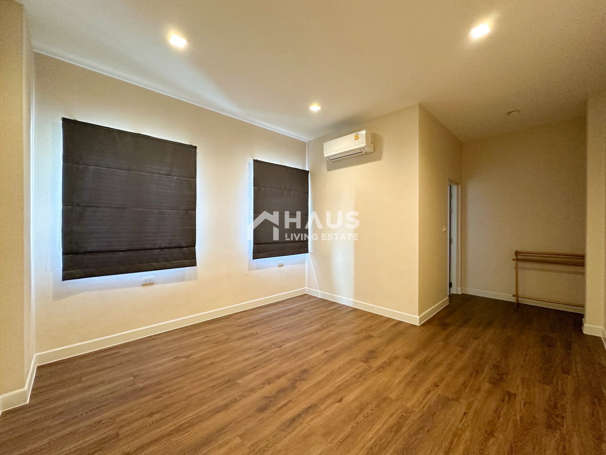 picture  Bangkok Boulevard Westgate / 4 Bedrooms #HBGY002 - 15/18