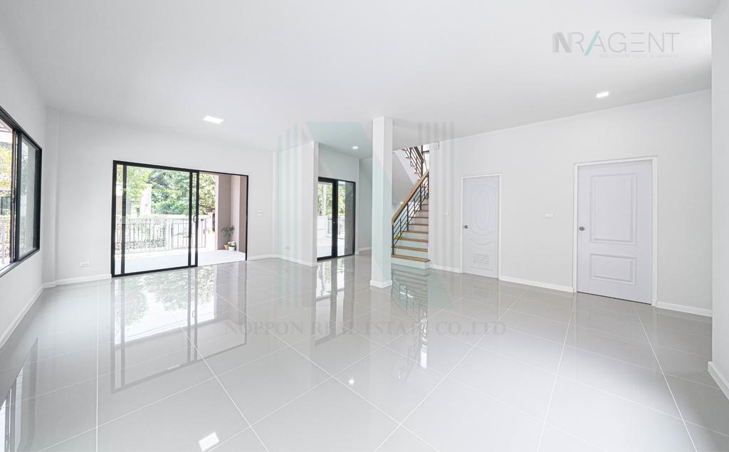 รูป ขายบ้านเดี่ยว โครงการ เดอะเซ็นโทร วัชรพล 2 ชั้น 3 ห้องนอน 4 ห้องน้ำ - รูปที่ 3/8