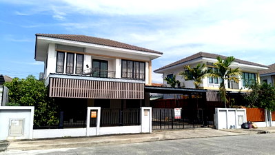 บ้านเดี่ยวให้เช่า : ให้เช่าบ้านเดี่ยวหมู่บ้านไอลีฟ พาร์ค วงแหวน - รังสิตคลอง 4  ราคา 20,000 บาท
