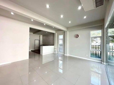 ให้เช่า Office ในโครงการ K Park ออฟฟิศ 3 ชั้น 2 ห้องนอน 4 ห้องน้ำ