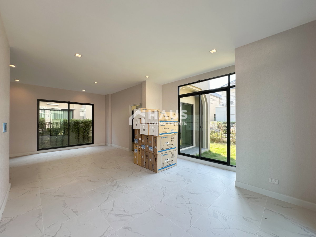 picture Bangkok Boulevard Westgate / 5 Bedrooms #HBGY007 - 3/19