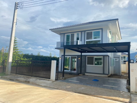 🏡✨ ให้เช่าบ้านเดี่ยว 2 ชั้น ในโครงการสุดหรู พร้อมคลับเฮ้าส์และสระว่ายน้ำ   #AMR-H0220