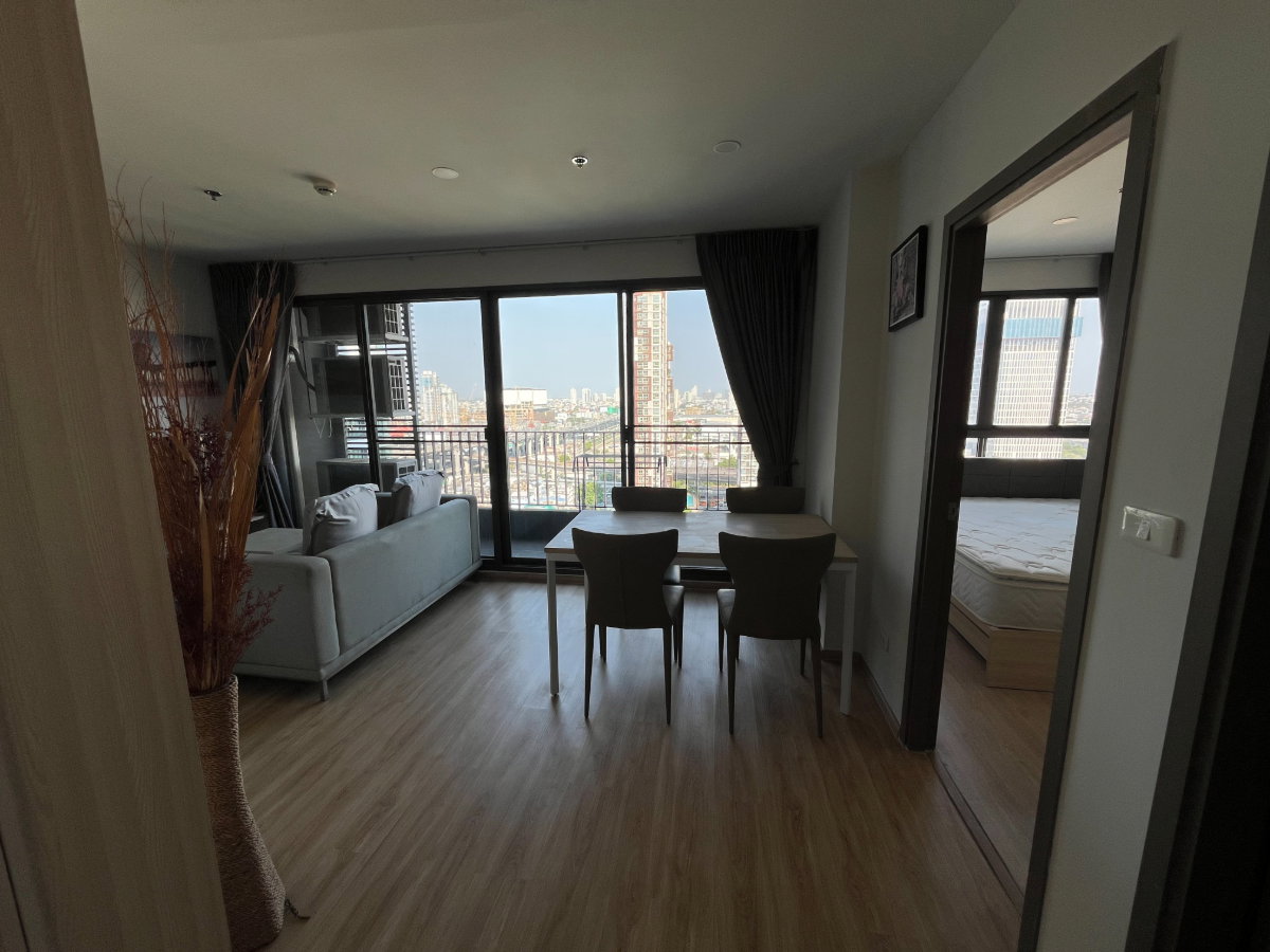 ไอดีโอ โอทู | ชั้นสูง 22nd ชั้น 2BR 2BA ใน Quiet Tower C (ต่ำกว่ามูลค่าตลาด 500,000!) 4,500,000 บาท