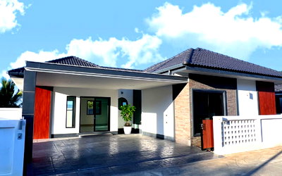 บ้านเดี่ยว เชียงใหม่ : ว่างเพียง 1 หลังเท่านั้น บ้านเดี่ยวติดถนนใหญ่ - สันกำแพงสายใหม่ 3 ห้องนอน  2  ห้องน้ำ เพียง 2.99 ลบ. เท่านั้น 
