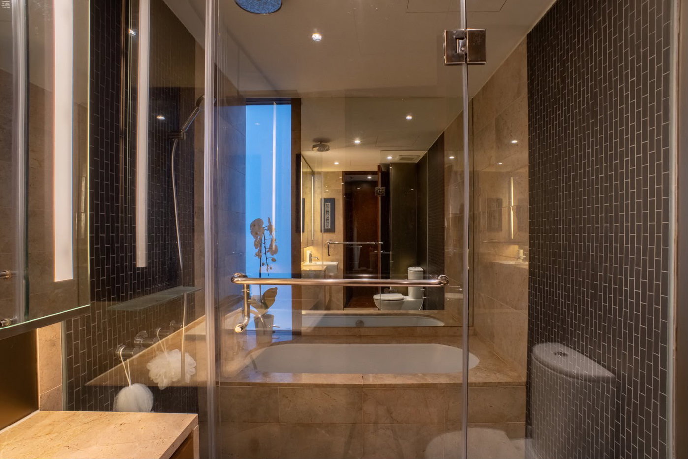 รูป Hansar Rajdamri 2 bedrooms, for rent - รูปที่ 8/9