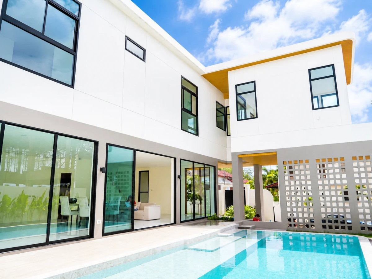 รูป 🏡 LUXURY POOL VILLA ใจกลางเมืองภูเก็ต | พร้อมสระว่ายน้ำส่วนตัว - รูปที่ 2/8