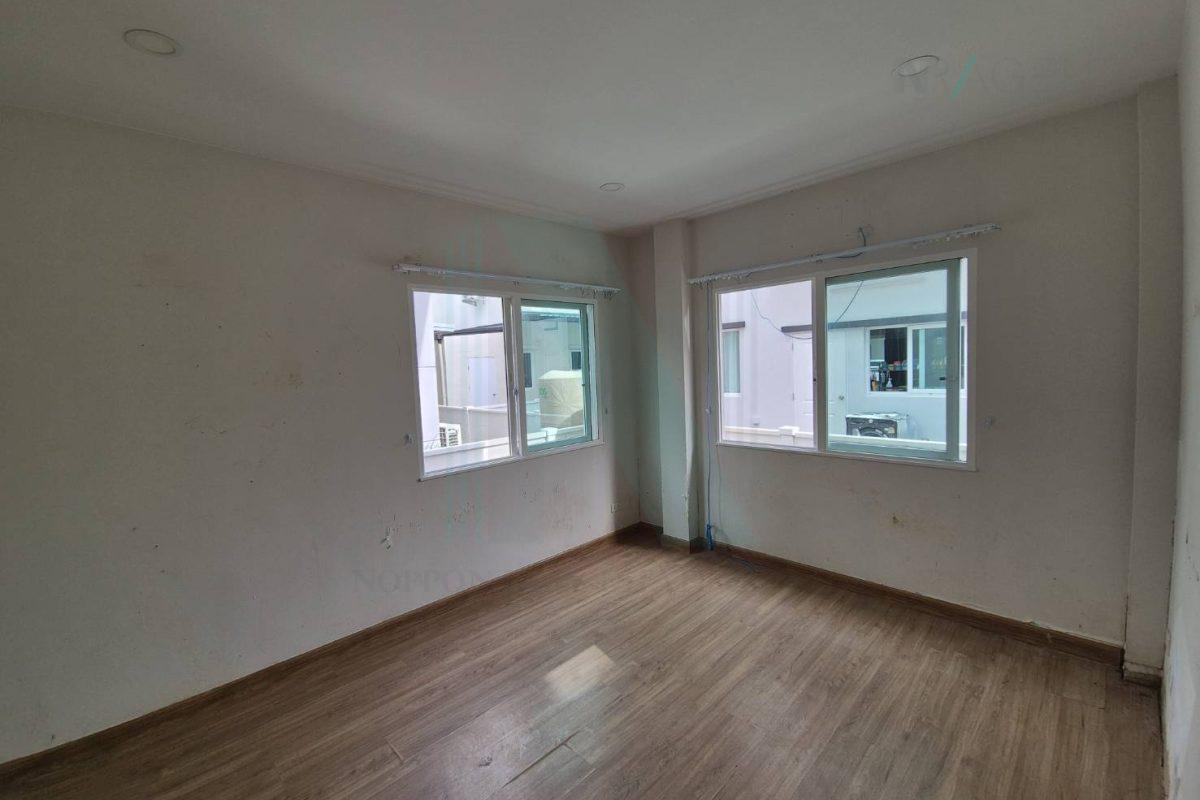 รูป ขายบ้านเดี่ยว โครงการ เซนโทร ประชาอุทิศ 90 2 ชั้น 4 ห้องนอน 4 ห้องน้ำ - รูปที่ 6/8