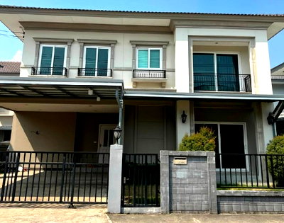 เช่าบ้านเดี่ยว สถาบันเทคโนโลยีแห่งเอเชีย (AIT) :  ให้เช่าบ้านเดี่ยว 2 ชั้น โครงการ แกรนดิโอ วิภาวดีรังสิต / หน้าหมู่บ้าน มีทางด่วน / ใกล้ ฟิวเจอร์ปาร์ครังสิต เพียง 5 นาที / เฟอร์นิเจอร์ครบ / อยู่อาศัย