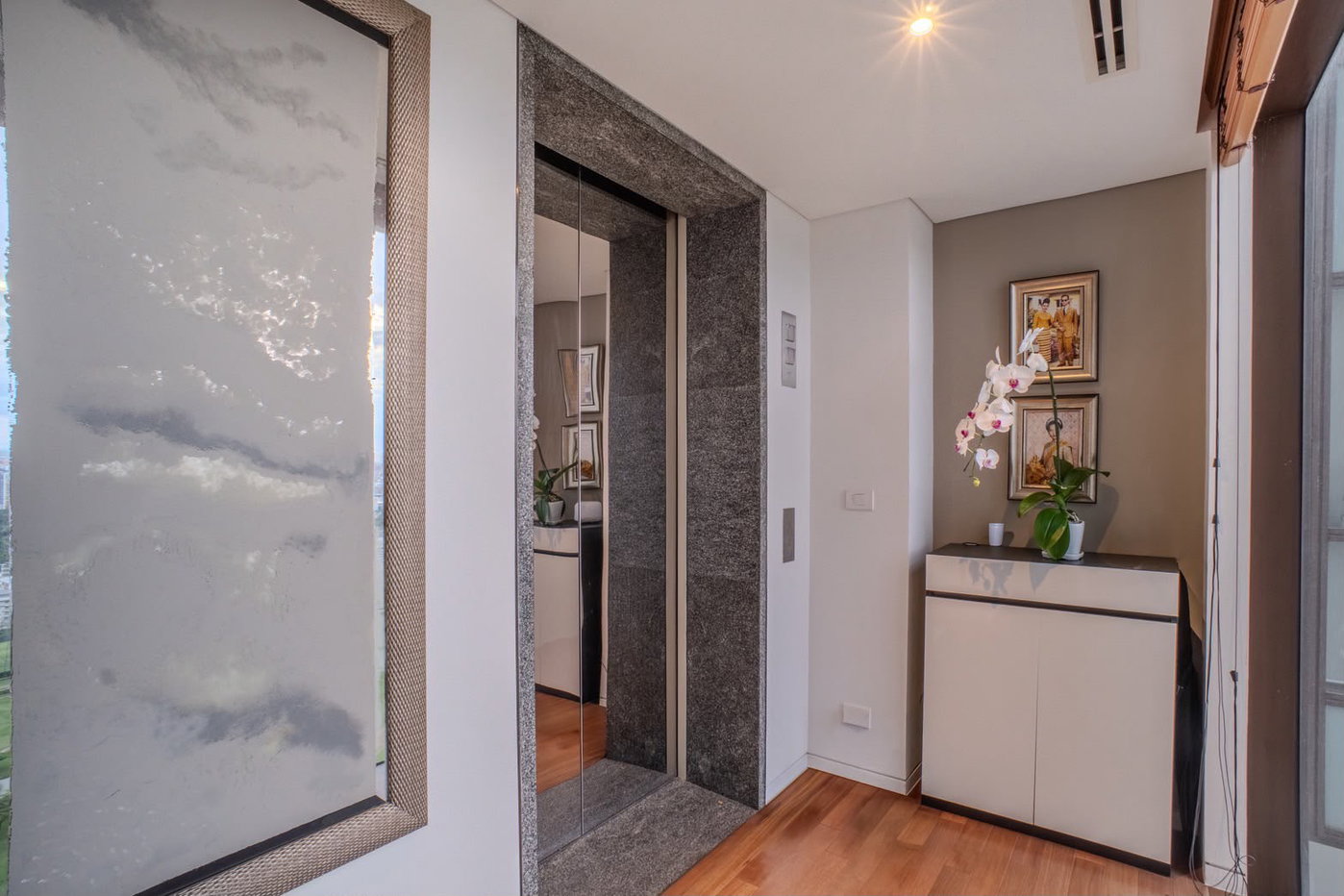 รูป Hansar Rajdamri 2 bedrooms, for rent - รูปที่ 4/9