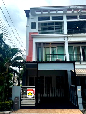 เช่าทาวน์โฮม วิทยาลัยพณิชยการอินทราชัย : 🏡 ให้เช่า ทาวน์โฮม 3 ชั้น หลังมุม บ้านกลางเมือง เออร์บาเนี่ยน พระราม 9 – ลาดพร้าว 3 ห้องนอน 3 ห้องน้ำ บ้านหลังมุม บรรยากาศโปร่ง โล่ง เป็นส่วนตัว