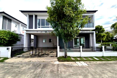 Houses for sale Phra Samut Jadee Samut Prakarn : For Sell House CENTRO PRACHAUTHIT 90 2-story 4 bedroom 4 bathroom