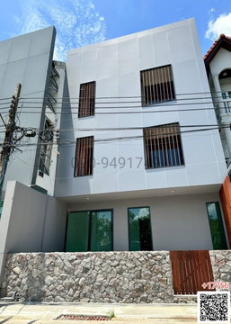 เช่า อาคาร 3 ชั้น อยู่ซอยอ่อนนุช 88/4 เหมาะสำหรับเป็นสำนักงาน