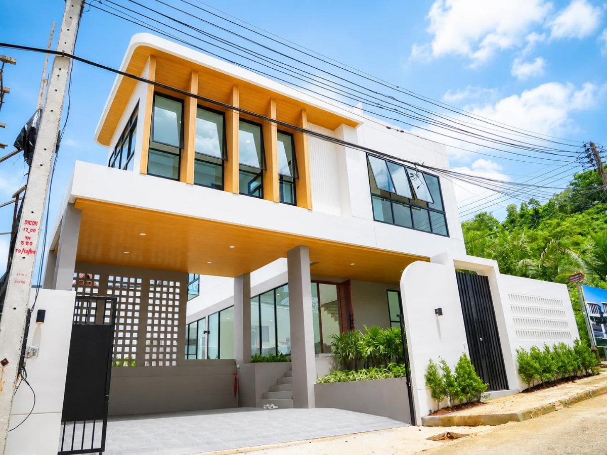รูป 🏡 LUXURY POOL VILLA ใจกลางเมืองภูเก็ต | พร้อมสระว่ายน้ำส่วนตัว - รูปที่ 1/8
