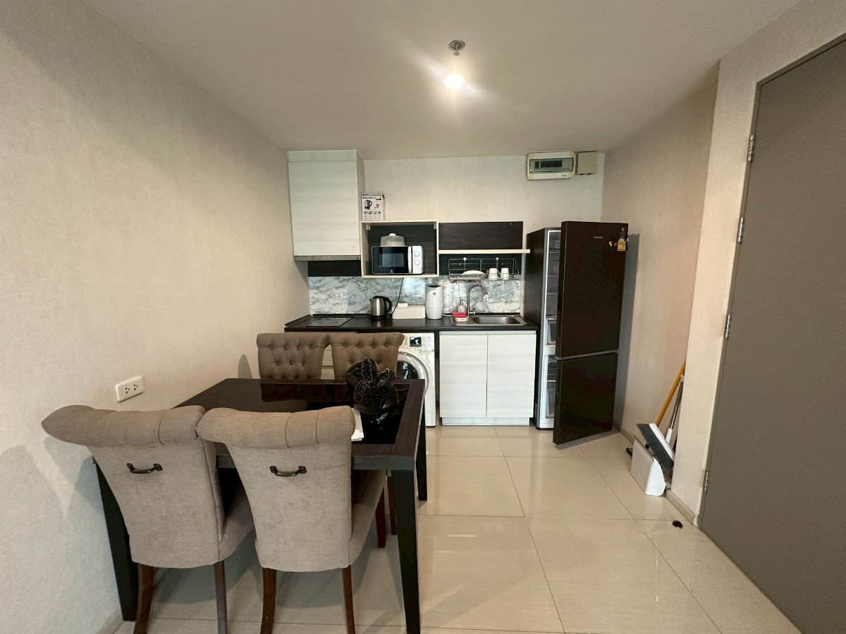รูป T1531 คอนโดให้เช่า Life Ratchadapisek (ไลฟ์ รัชดาภิเษก) ห้องสวย เฟอร์ครบ ราคาพิเศษ  - รูปที่ 3/18