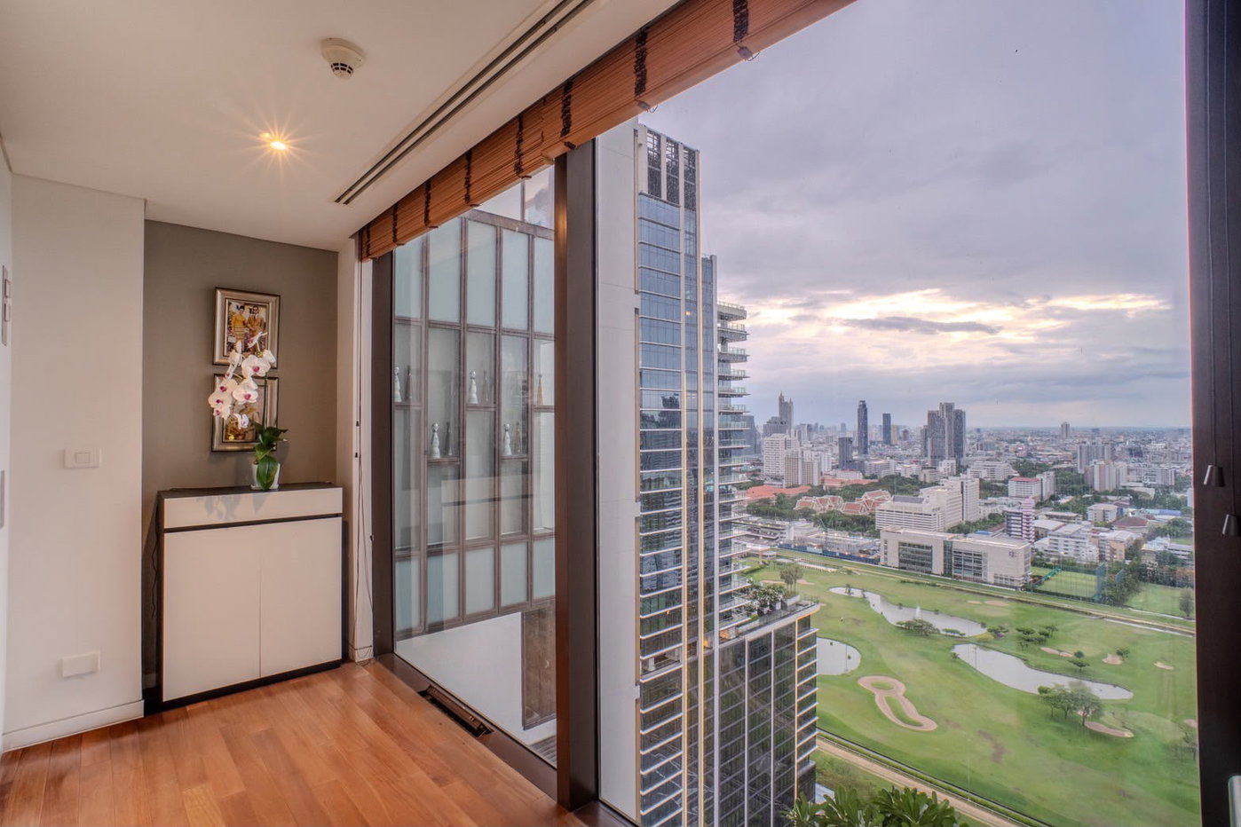 รูป Hansar Rajdamri 2 bedrooms, for rent - รูปที่ 5/9