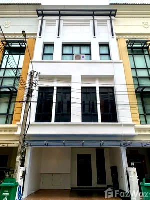 เช่าทาวน์โฮม MRT ศรีเอี่ยม : ทาวน์เฮ้าส์ให้เช่า 3 ห้องนอน ในโครงการ บ้านกลางกรุง ออฟฟิศ พาร์ค บางนา 6612918