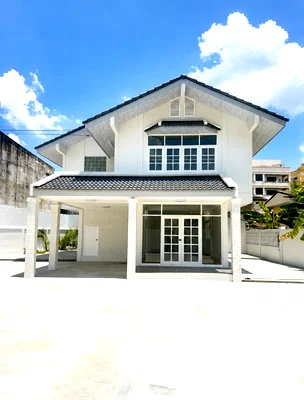 Houses for sale MRT Lat Phrao 83  : 3 Bedroom House for sale in Khlong Chaokhun Sing, Bangkok  6610259