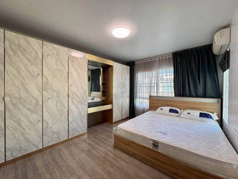 ให้เช่า ทาวเฮ้าท์ อินดี้ 2 บางนา-รามคำแหง2 (บางนา กม7) Pet Friendly ที่ Line : @homefinder