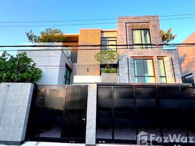 บ้านเดี่ยวให้เช่า : บ้านเดี่ยวให้เช่า 4 ห้องนอน ในโครงการ เดอะ มาสเตอร์ สุขุมวิท - อ่อนนุช 2044281