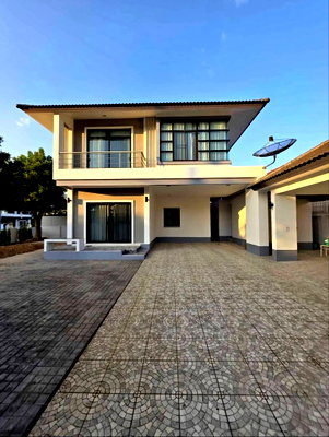 Houses for rent San Sai Chiang Mai : For rent Rinrada Village, near Central Festival Chiang Mai. Newly renovated detached house, beautiful and ready to move in. RH-45