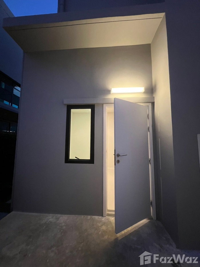 picture For Rent: 3-Story Detached House 2044281 - 18/40