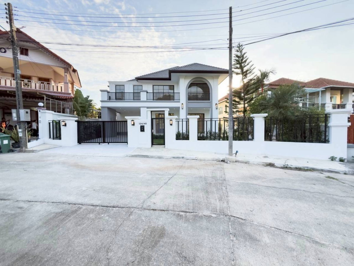 รูป หมู่บ้านศรีสุชาติแกรนด์วิว 2 โซนสามกอง-โบ้ทพลาซ่า-ซุปเปอร์ชีปใหญ่ 124/40 - รูปที่ 1/20
