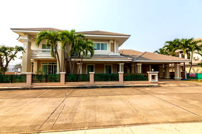 เช่าบ้านเดี่ยว เชียงใหม่ : 🏡✨ ให้เช่าบ้านเดี่ยว 2 ชั้น 5 ห้องนอน ในโครงการ พร้อมคลับเฮ้าส์และสระว่ายน้ำ   ใกล้เซ็นทรัล เฟสติวัล เชียงใหม่   #A4-H0596
