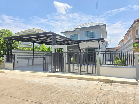  KC Garden Home 9 (เคซี.การ์เด้นโฮม 9) ถนนนิมิตใหม่40 บ้านเดี่ยวหลังใหญ่ กว้างมาก ทำเลดี รีโนเวทใหม่ เฟอร์นิเจอร์สวย พร้อมอยู่ ราคาถูก