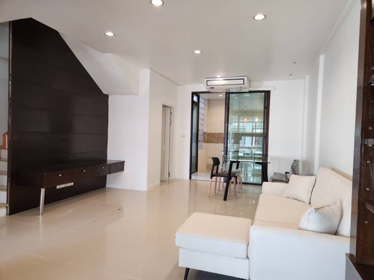 รูป ST13695 - Townhome Areeya Mandarina Sukhumvit 77 : BTS Onnut - รูปที่ 12/13