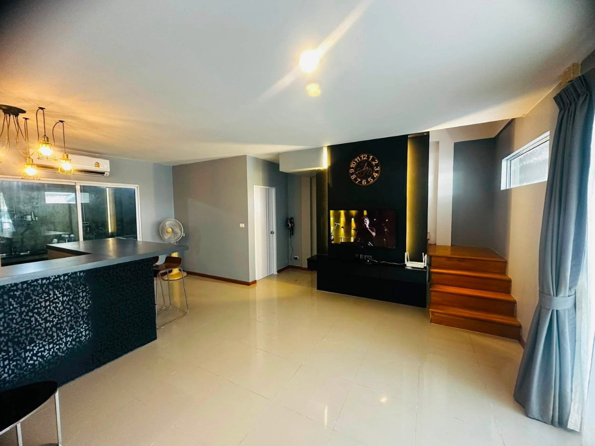 รูป 🏡 ให้เช่าทาวน์โฮม The Trust Town ลำลูกกา คลอง 5 2 ห้องนอน 2 ห้องน้ำ เฟอร์นิเจอร์ครบ | เครื่องใช้ไฟฟ้าครบ | แอร์ทุกห้อง - รูปที่ 3/11