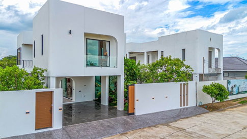  🏡💎 ขายบ้านสร้างใหม่ Luxury Pool Villa พร้อมสระว่ายน้ำส่วนตัว  #CHD101854
