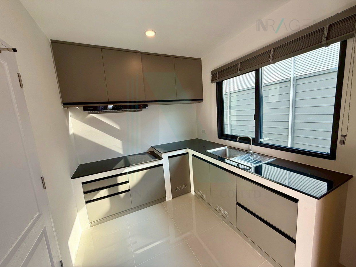 รูป 📌 ให้เช่าบ้านเดี่ยว 2 ชั้น เซนโทร วิภาวดี 4 ห้องนอน 5 ห้องน้ำ - รูปที่ 4/8
