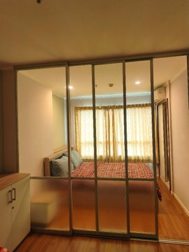 1.55ล้าน ขายพร้อมสัญญาเช่า ค่าเช่า8500รายเดือนครับ เป็นโดวต้าต่างชาติ