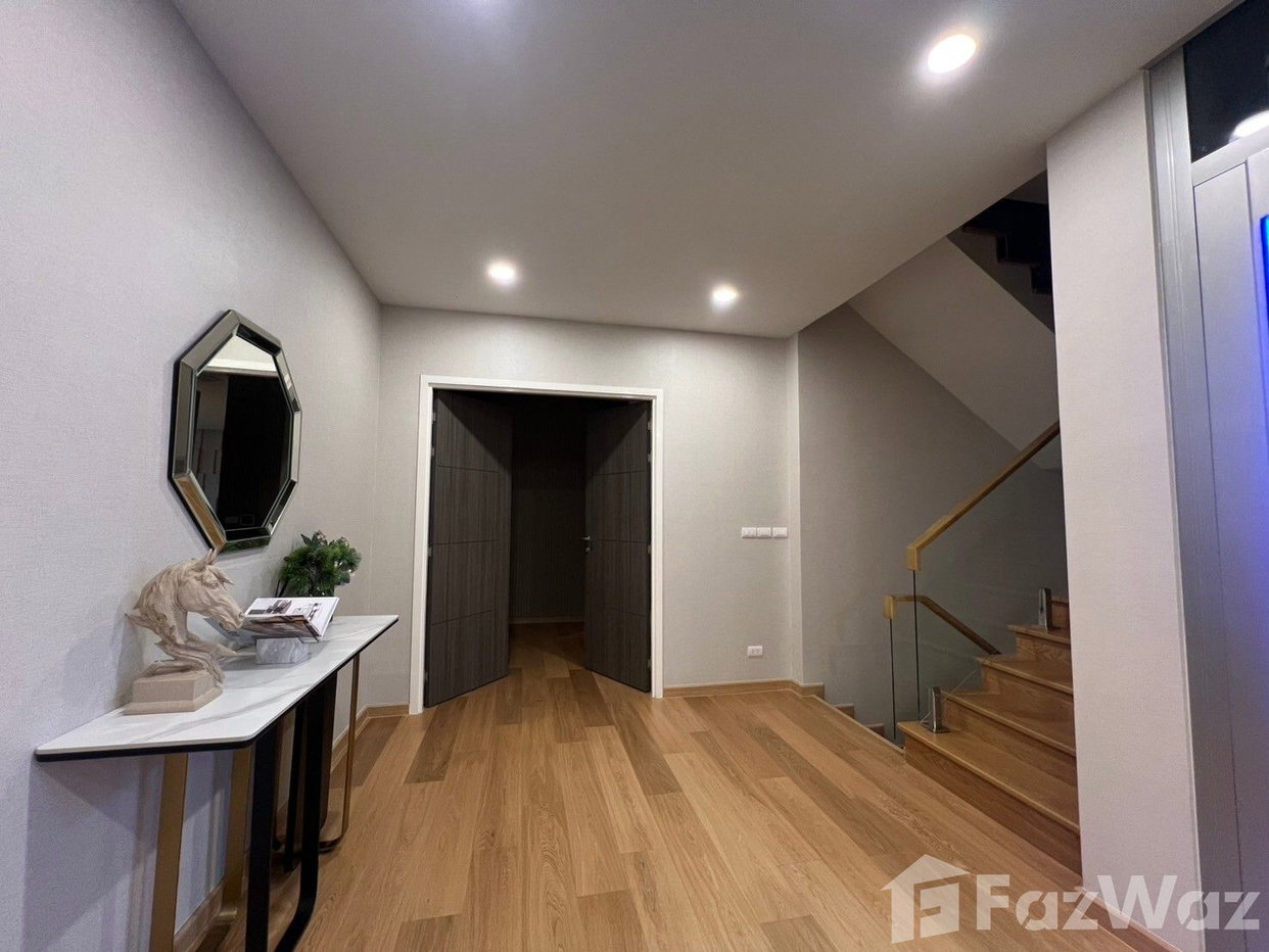 picture For Rent: 3-Story Detached House 2044281 - 14/40