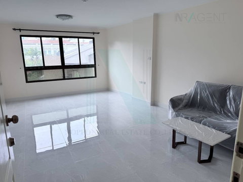 For Sell Condo LUMPINI PLACE NARATHIWAS 24 Building A, Floor 3,1 bed room, Room size 35 sqm