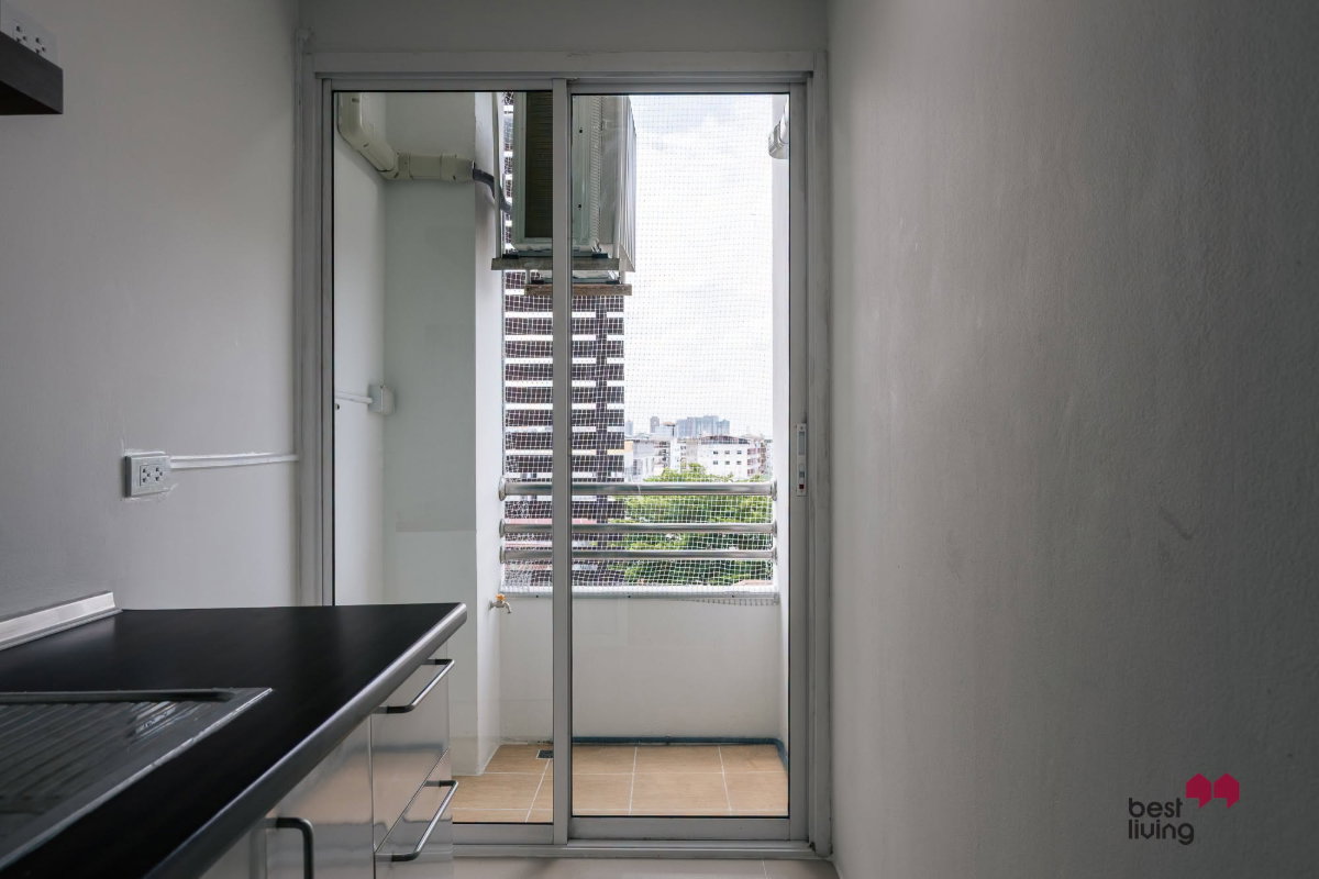 picture The Tropical Condominium North-Facing Unit Near BTS On Nut - 23/30