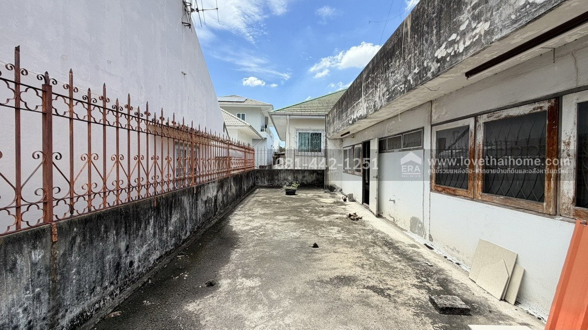 รูป ขายบ้านเดี่ยว2ชั้น ซอยพัฒนาการ 61 หมู่บ้านเมืองทอง 2/2 ใกล้รถไฟฟ้า 2 สาย ราคาดีที่สุดในโครงการ เพียง 10 ล้านบาทเท่านั้น - รูปที่ 11/12