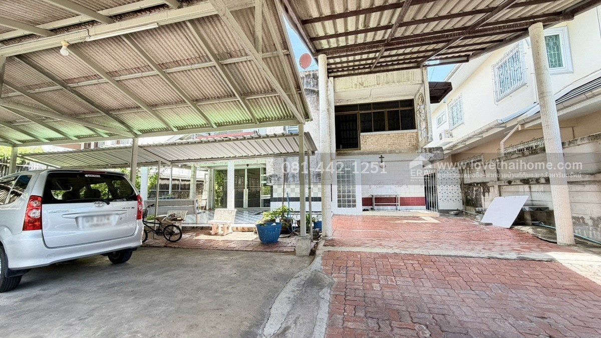 รูป ขายบ้านเดี่ยว2ชั้น ซอยพัฒนาการ 61 หมู่บ้านเมืองทอง 2/2 ใกล้รถไฟฟ้า 2 สาย ราคาดีที่สุดในโครงการ เพียง 10 ล้านบาทเท่านั้น - รูปที่ 2/12