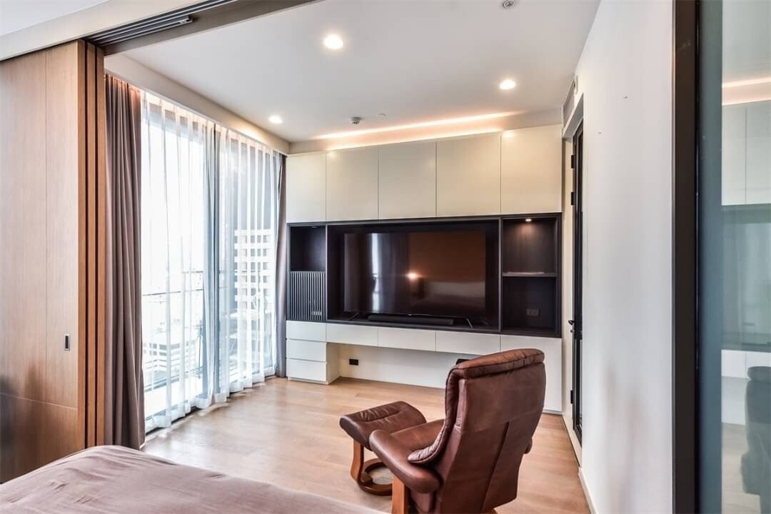 Below Appraisal Value: 1BR at Ashton Silom – Hot Deal at 11 MB