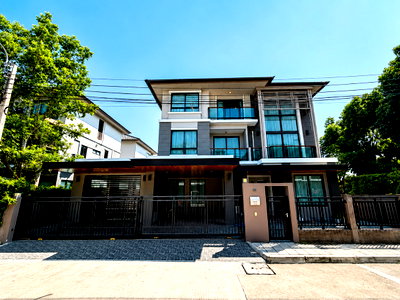 ขายบ้านเดี่ยว : ขายบ้านเดี่ยว 2 ชั้น ภัสสร วงแหวน–รามอินทรา บ้านเดี่ยวหลังมุม พื้นที่ 64.8 ตร.วา ฟังก์ชันครบ 4 ห้องนอน ใกล้ Fashion Island และรถไฟฟ้าสายสีชมพู
