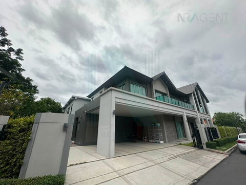 ขายบ้านเดี่ยว โครงการ บางกอก บูเลอวาร์ด ซิกเนเจอร์ แจ้งวัฒนะ 2 ชั้น 7 ห้องนอน 8 ห้องน้ำ