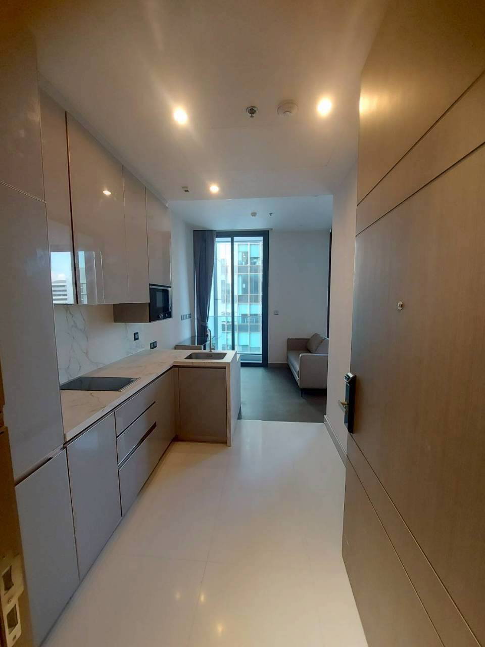 Incredible Best Deal & Below Market: Luxury 1BR at The Esse Singha Complex – Only 7.5 MB!