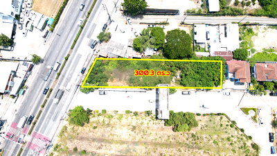 Land for sale : Vacant land for sale in Lat Krabang, near Suvarnabhumi Airport, Motorway, Chalerm Phra Kiat Road, and Prawet.