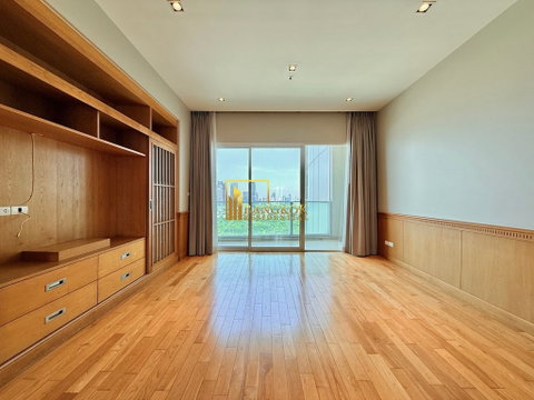 Millennium Residence | Charming 3 Bed Condo with Lake Views - BR19858CD