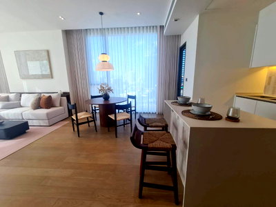 ขายคอนโด : The Strand Thonglor ขายพร้อมเฟอร์ ลงทะเบียนเยี่ยมชมโครงการ 2 Bedrooms 2 Bathrooms 90 sq.m.  
