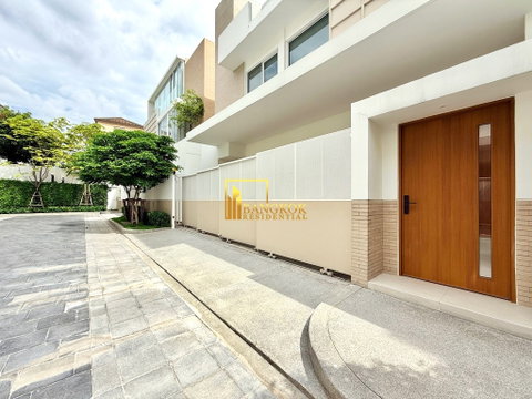 Noble Terra | Modern 4 Bedroom House For Rent in Rama 9 Area - BR28346SH