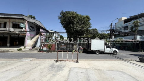 ขายด่วน! ที่ดิน ย่านลาดพร้าว 107 แยก16 แปลงมุม แถมบ้าน 2 ชั้น พื้นที่ 192 ตรว. ราคาพิเศษเพียง 14.5 ล้านบาท ตรงข้าม ม.RBAC ใกล้รถไฟฟ้าสายสีเหลือง!