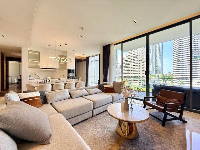 picture Domus | Gorgeous 3 Bedroom Luxury Condo in Asoke Area - BR17493CD - 1/44